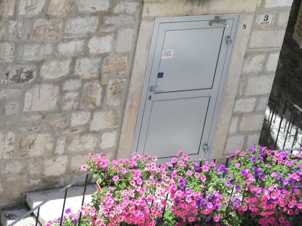 Hvar 4